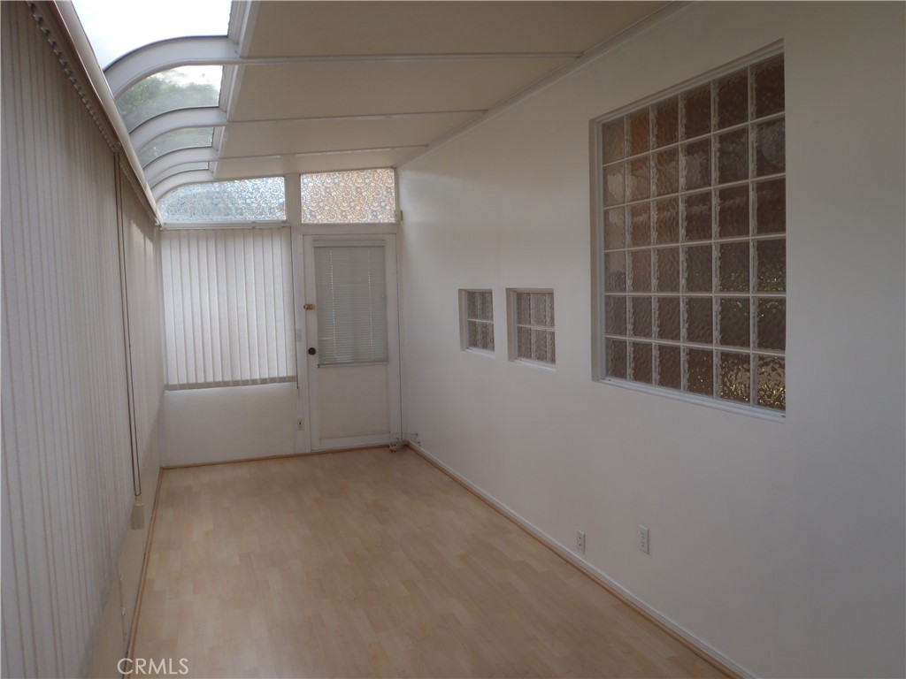 68 Avanzare Property Photo 20