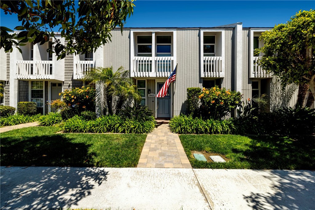 16422 Harbour Lane 17 Property Photo