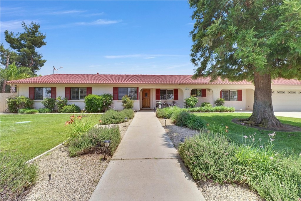 25270 Tradewinds Dr Property Photo 1