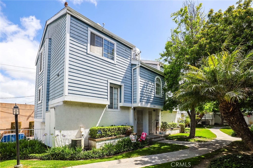 21814 Belshire Avenue 2 Property Photo 1