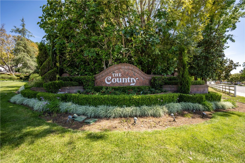 2887 Shadow Canyon Road Property Photo 4