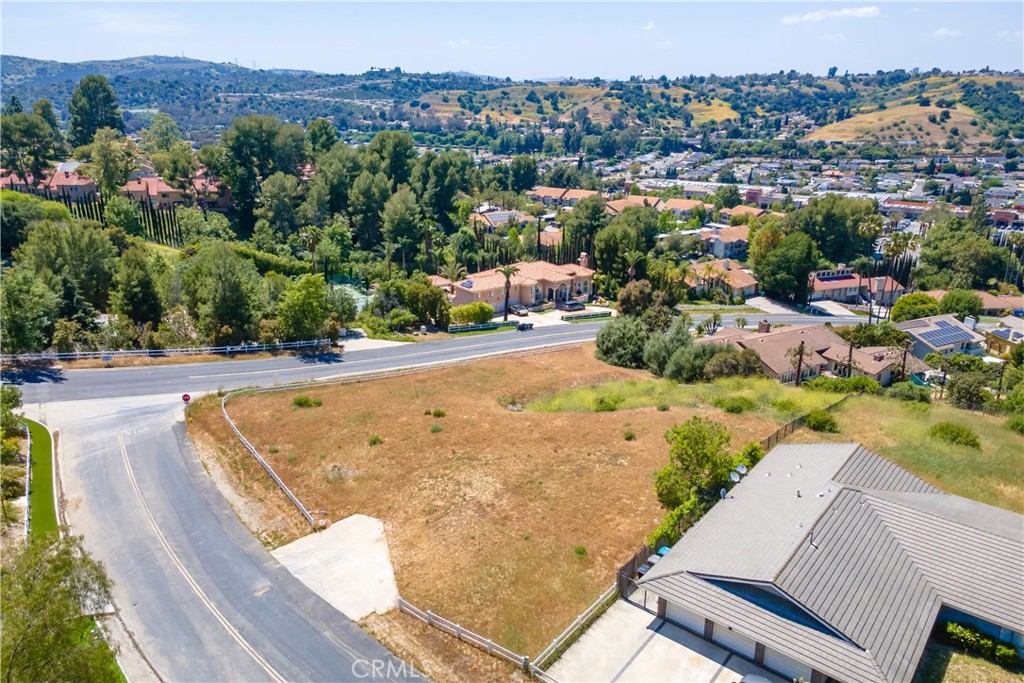 2887 Shadow Canyon Road Property Photo 6