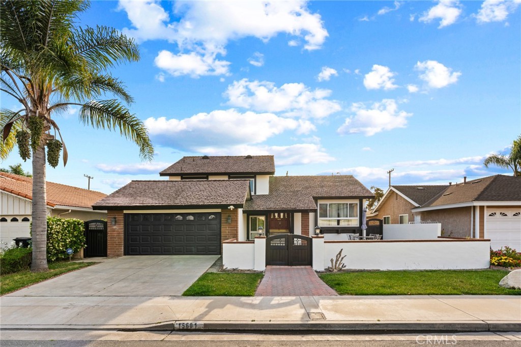 15601 Whiteoak Lane Property Photo