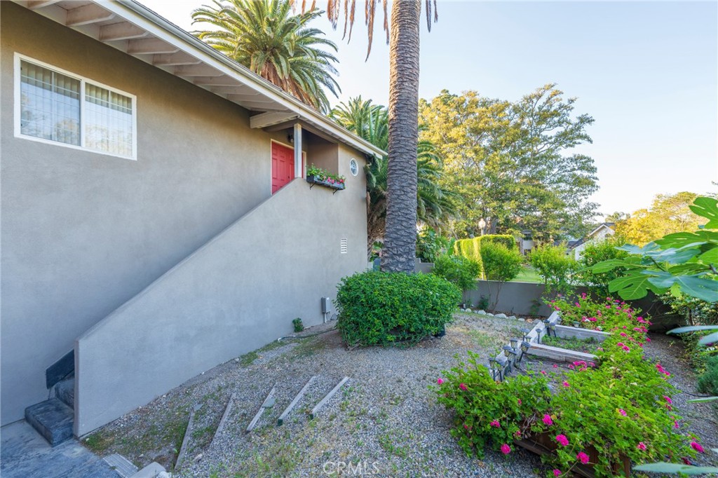 435 S Estate Drive Property Photo 13