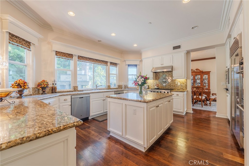 435 S Estate Drive Property Photo 28