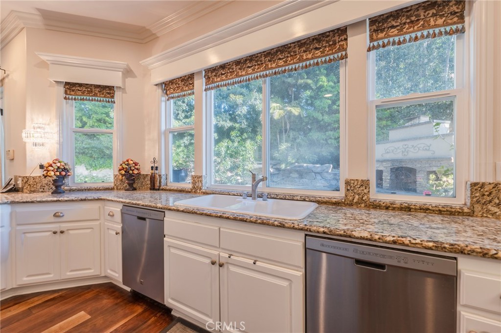 435 S Estate Drive Property Photo 30