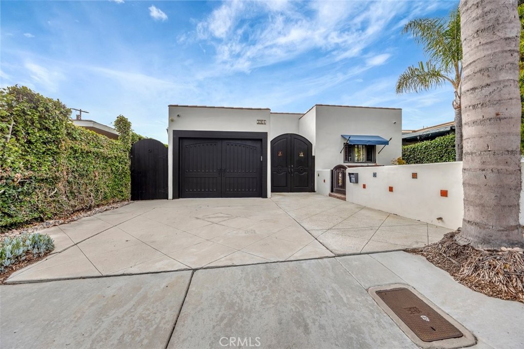 306 Avenida Monterey Property Photo 1