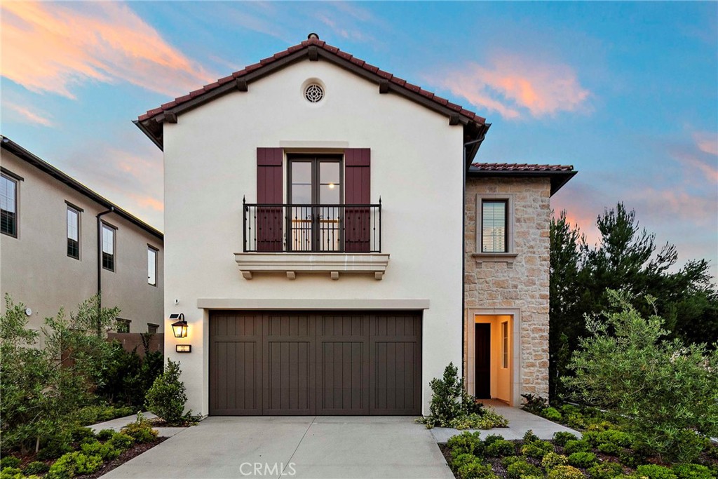 101 Artista Property Photo