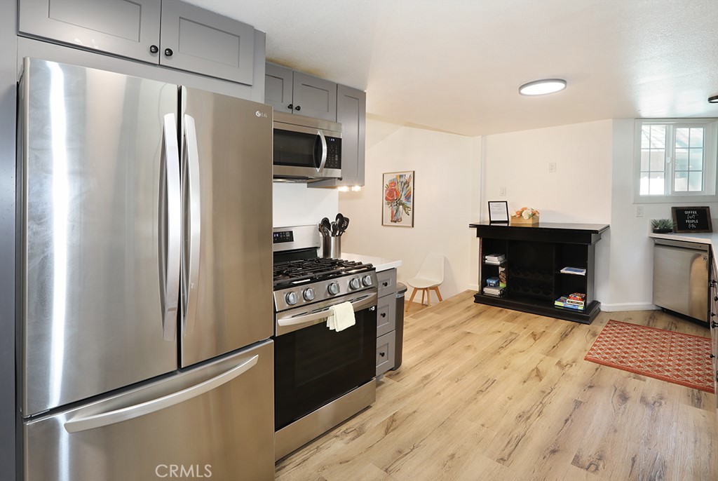 531 W Victoria Court Property Photo 13