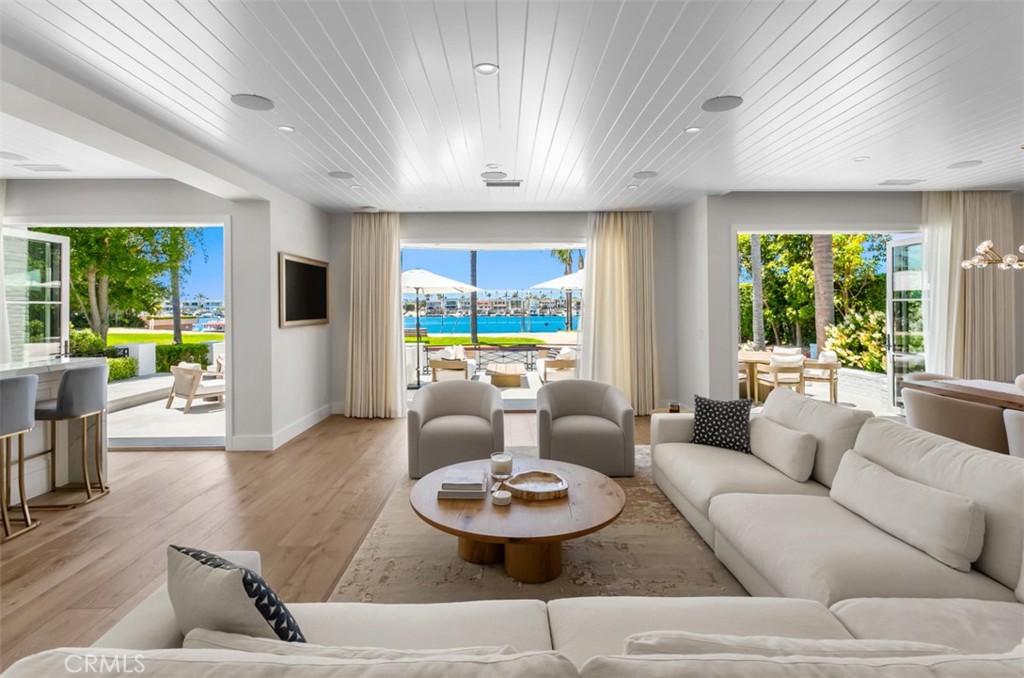 2401 Bayshore Drive Property Photo 14