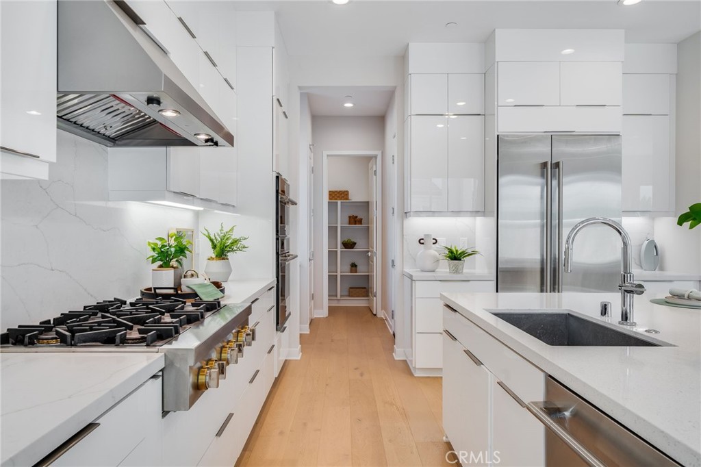 301 Brackens Property Photo 10