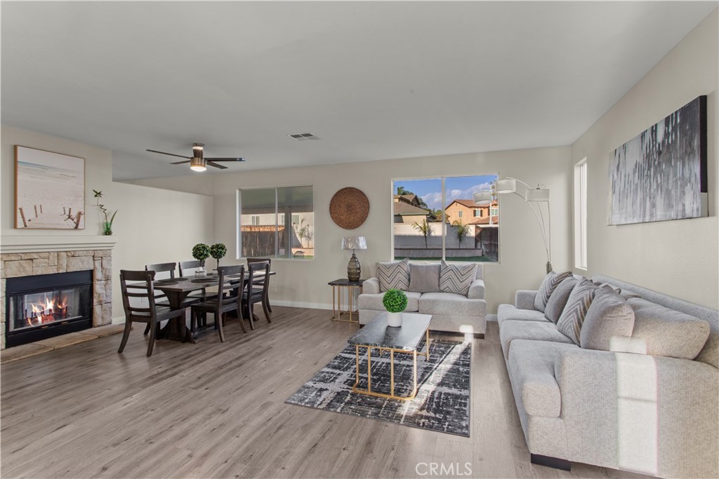 16018 Pelican Lane Property Photo 4