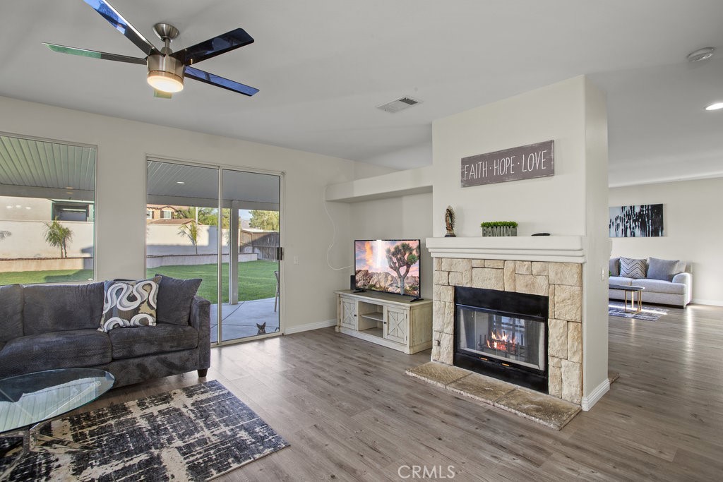 16018 Pelican Lane Property Photo 5