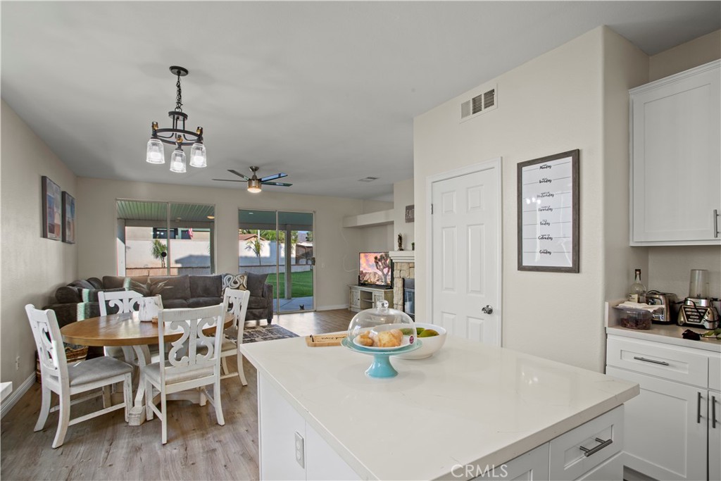 16018 Pelican Lane Property Photo 8