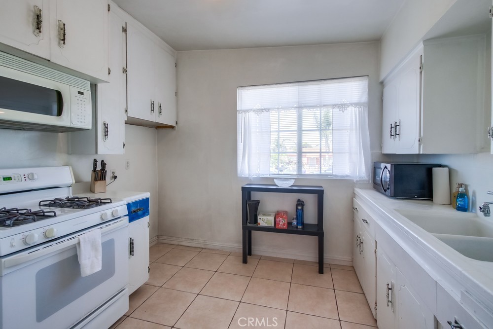327 S 35th Street Property Photo 10