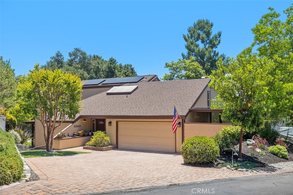 23442 Via Codorniz Property Photo 1
