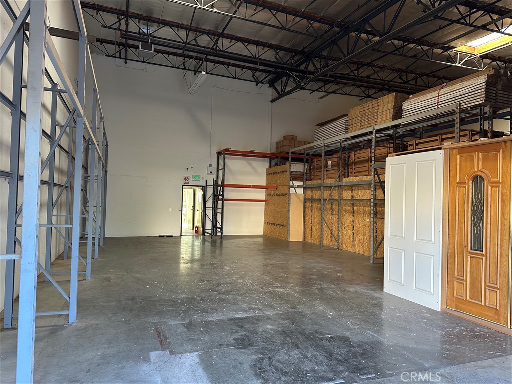 13853 Central Avenue Property Photo 6