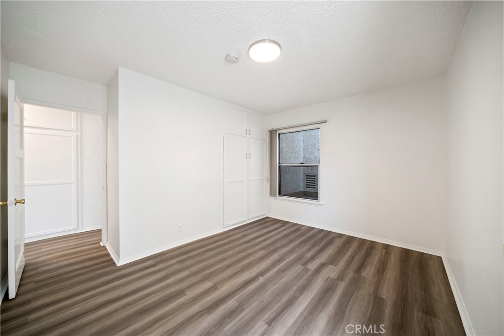 823 W 25th Street Property Photo 12