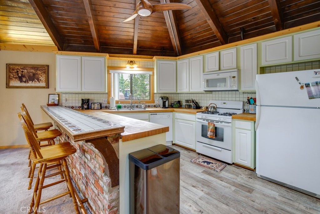 676 Butte Avenue Property Photo 6