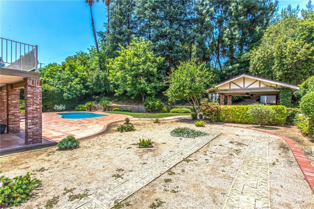 639 Valley View Drive Property Photo 42