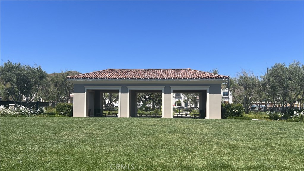 110 Sunnyside