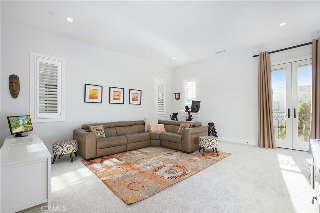 85 Spacial Property Photo 15