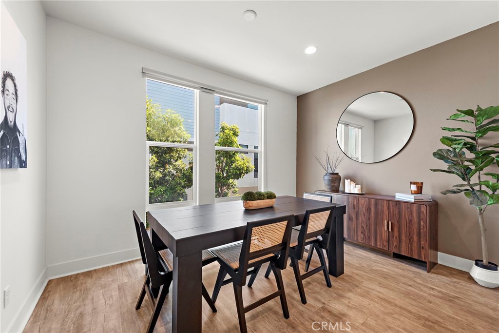645 W 17th Street Property Photo 19
