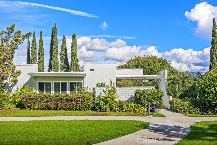 2119 Via Puerta Q Property Photo 2