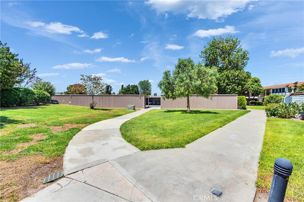 2119 Via Puerta Q Property Photo 7
