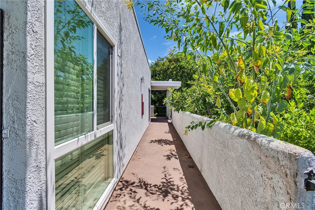 2119 Via Puerta Q Property Photo 8