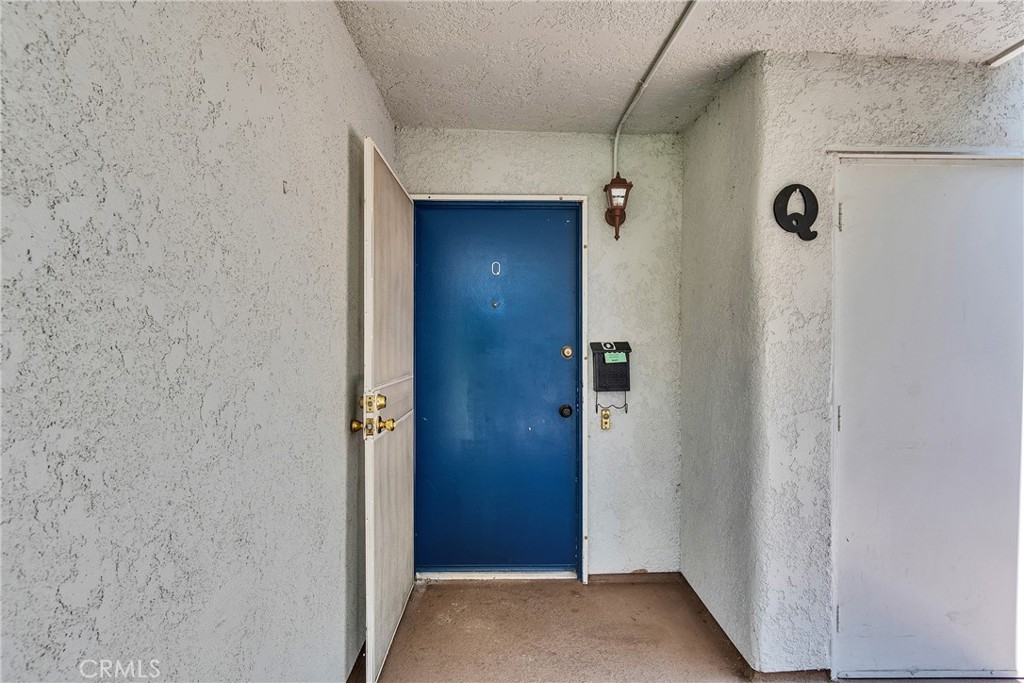 2119 Via Puerta Q Property Photo 12