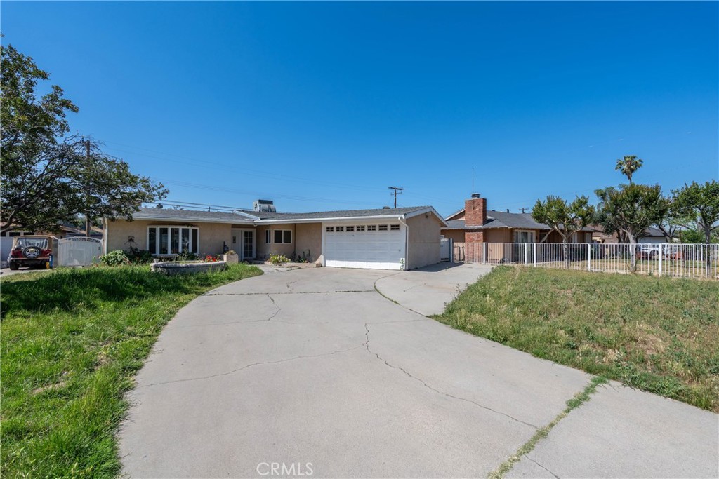 1285 Orchid Property Photo 1