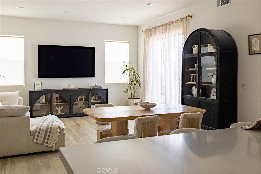 147 Sash Property Photo 1