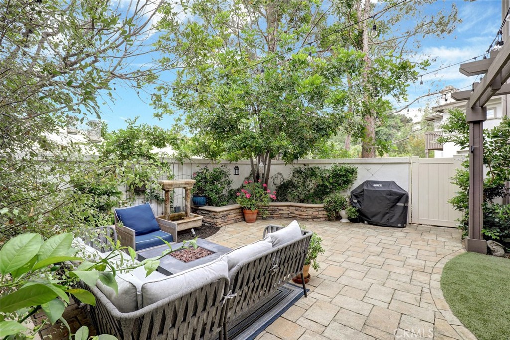 6 Brassie Lane Property Photo 1