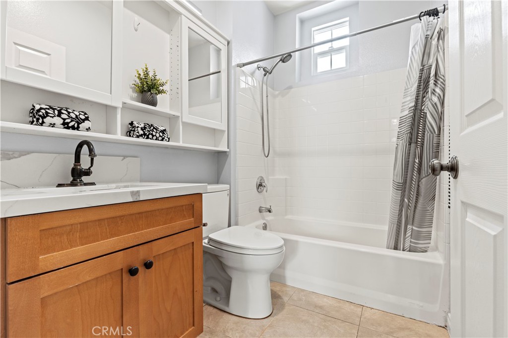 144 Coral Rose Property Photo 4