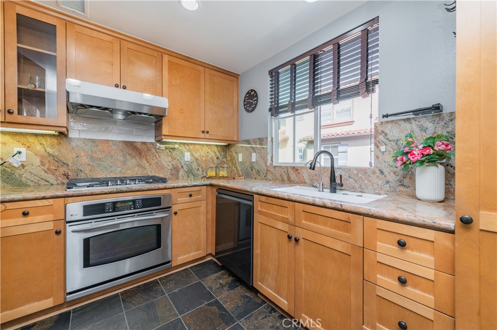 144 Coral Rose Property Photo 18