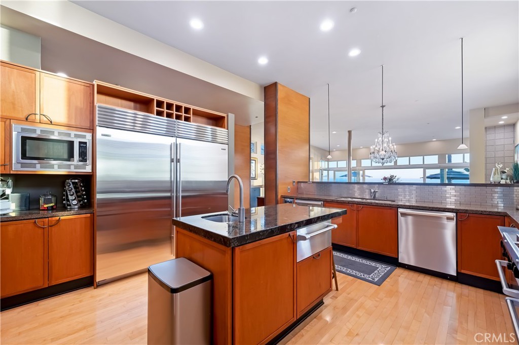 35121 Beach Road Property Photo 6