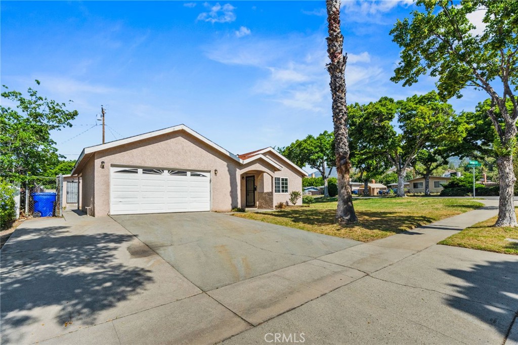 5294 Yosemite Drive Property Photo 1