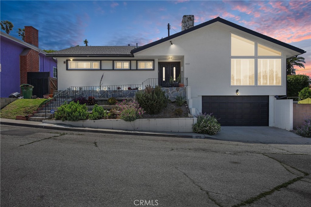 3859 Hollyview Terrace