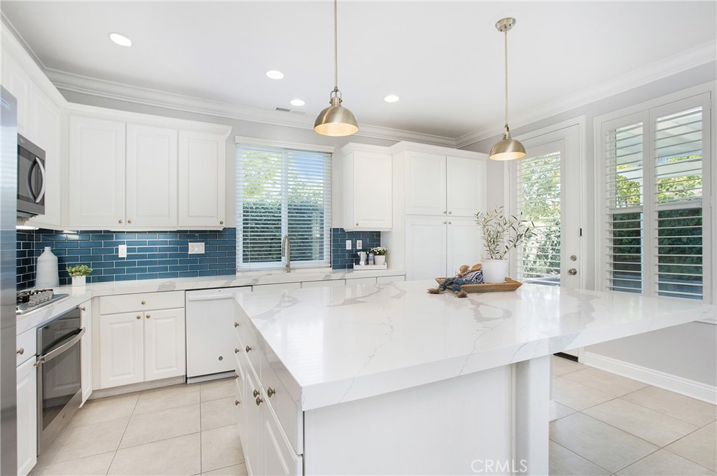 25 Bellflower Street Property Photo 1