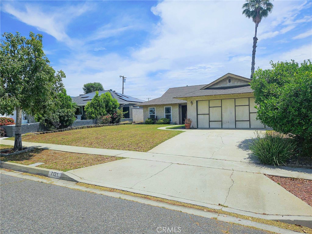 7121 Lion Street Property Photo 3