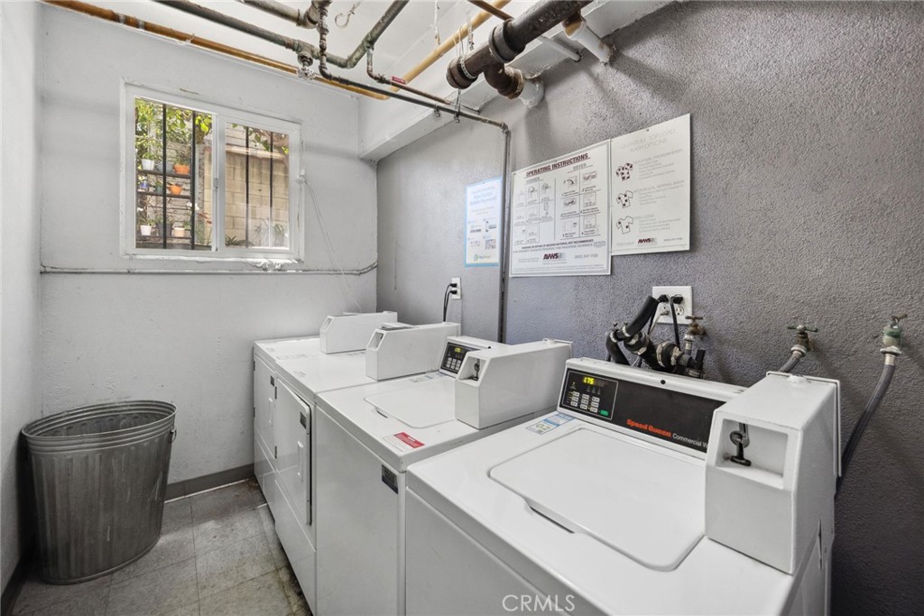 1545 Gordon Street Property Photo 13