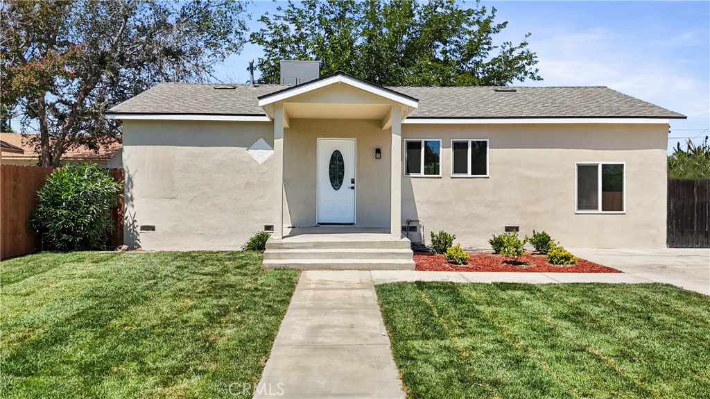 405 Cypress St. Property Photo 1