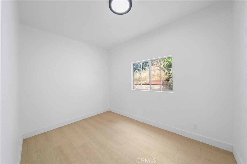 2035 Las Colinas Avenue Property Photo 14
