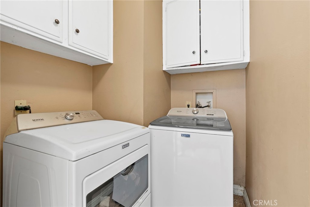 392 Hawaii Way Property Photo 22