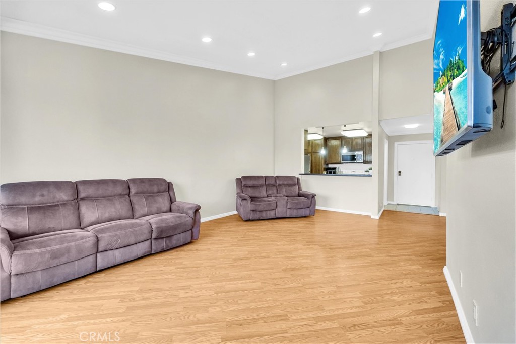 4170 Elm Avenue 304 Property Photo 1