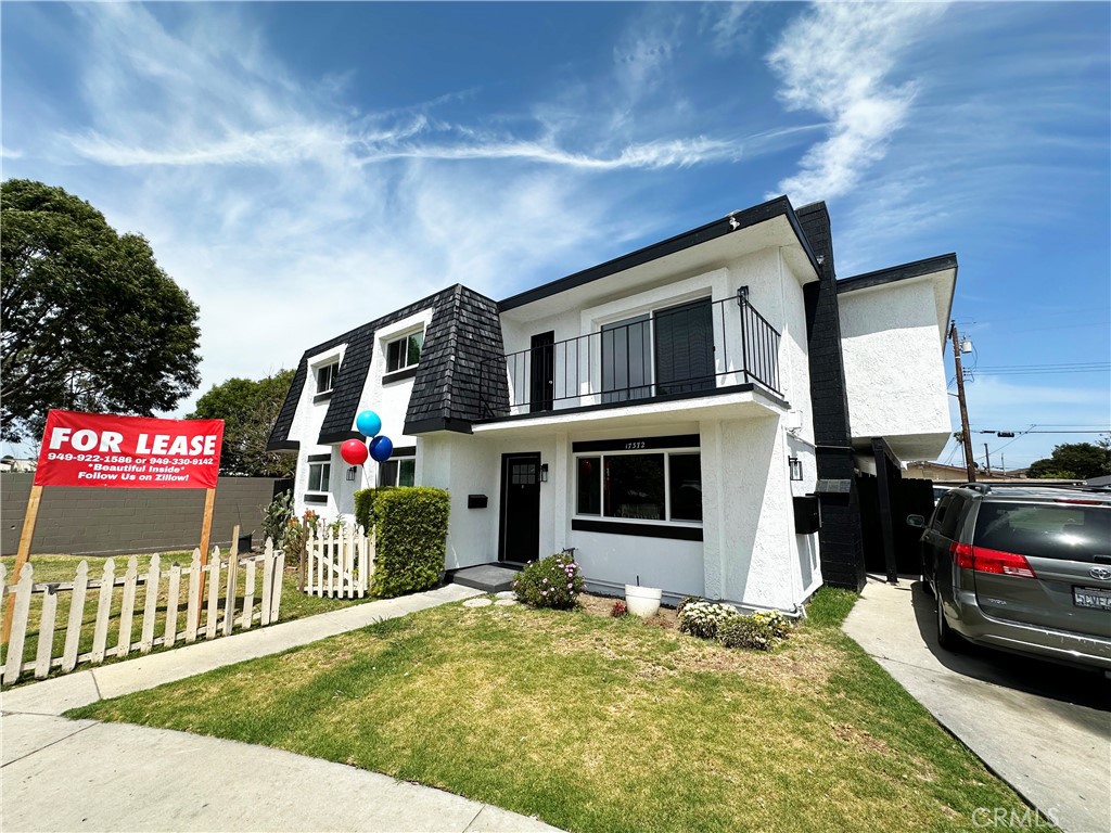 17372 Dairyview Circle Property Photo 1