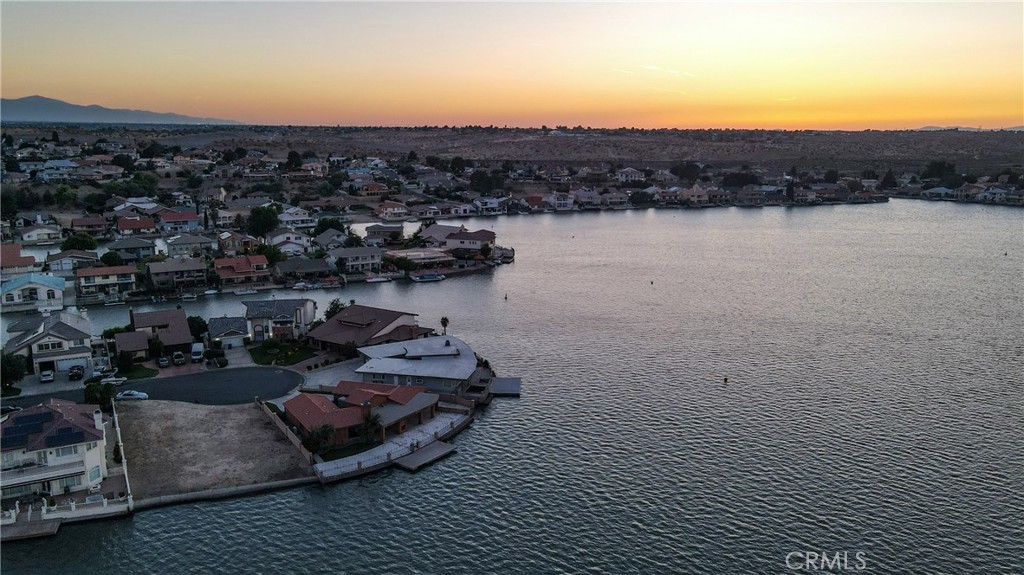 18091 Mariner Drive Property Photo 14