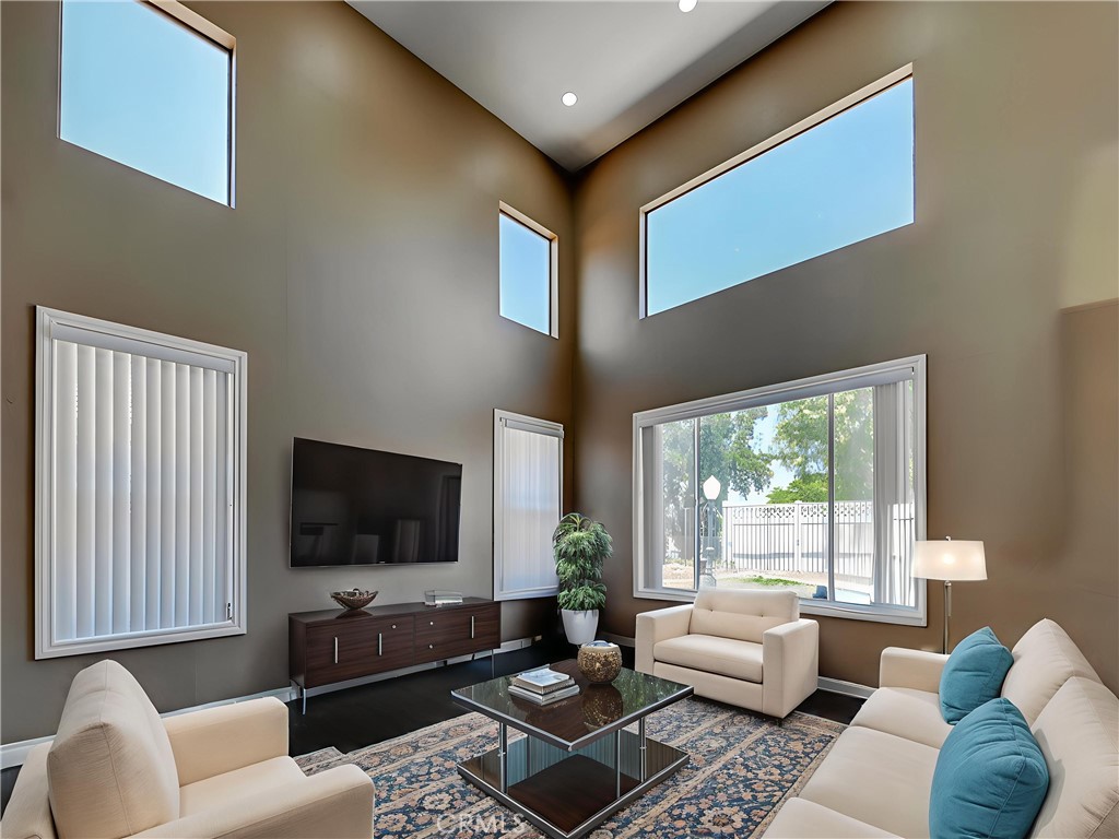 609 Raphael Drive Property Photo 1