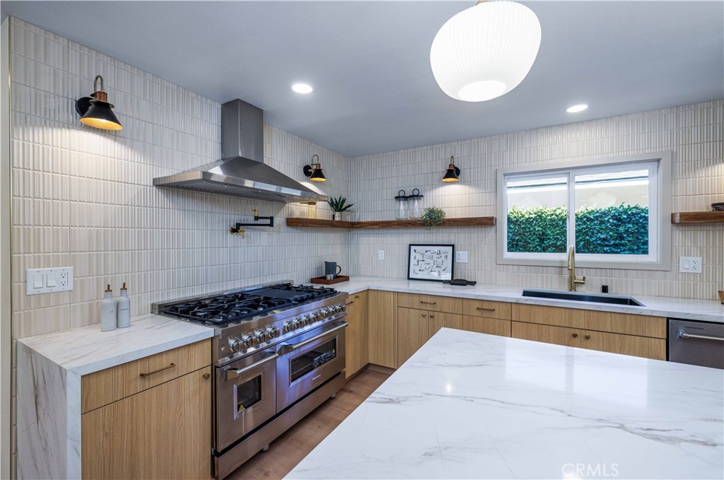 9792 La Arena Circle Property Photo 16